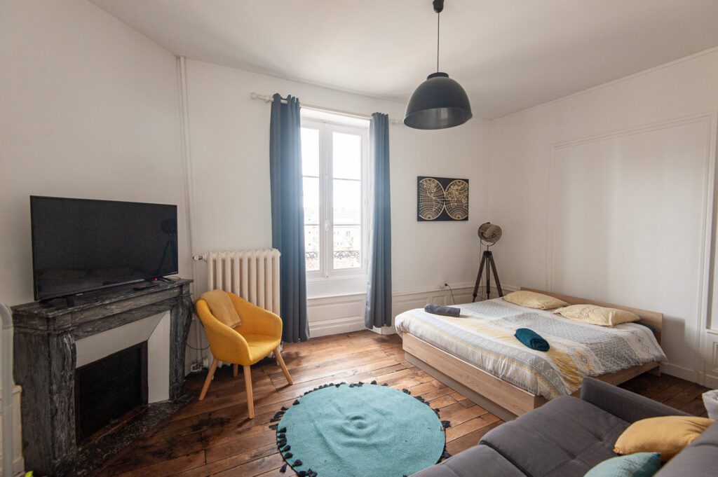 Parquet ancien restauré dans un appartement rénové